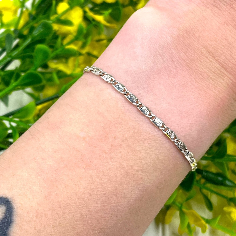 Avon Signed Silver Plated Vintage Bracelet